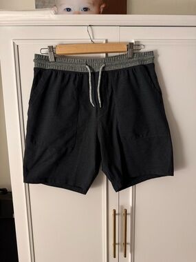 Marine Layer Men's Black Athletic Shorts with Gray Waistband